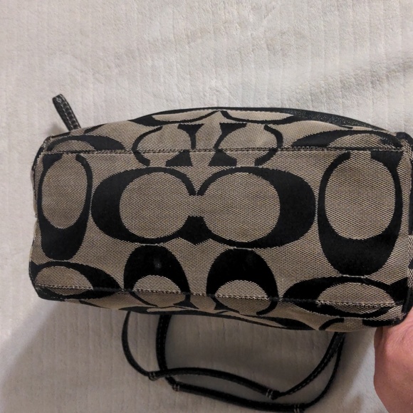 Coach Black/Grey Signature Canvas and Patent Leather Tote - Picture 7 of 16